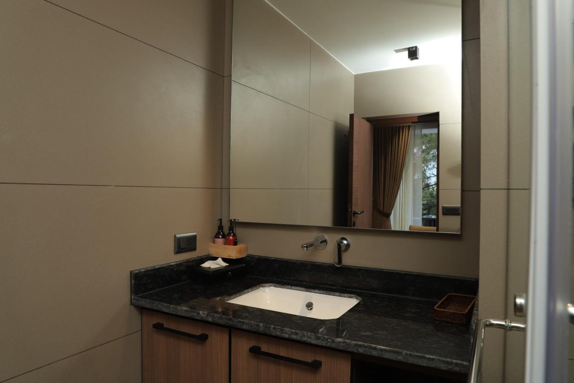 Bhowali Sukoon 4Bhk Villa, Sunny Lake Bhimtal מראה חיצוני תמונה